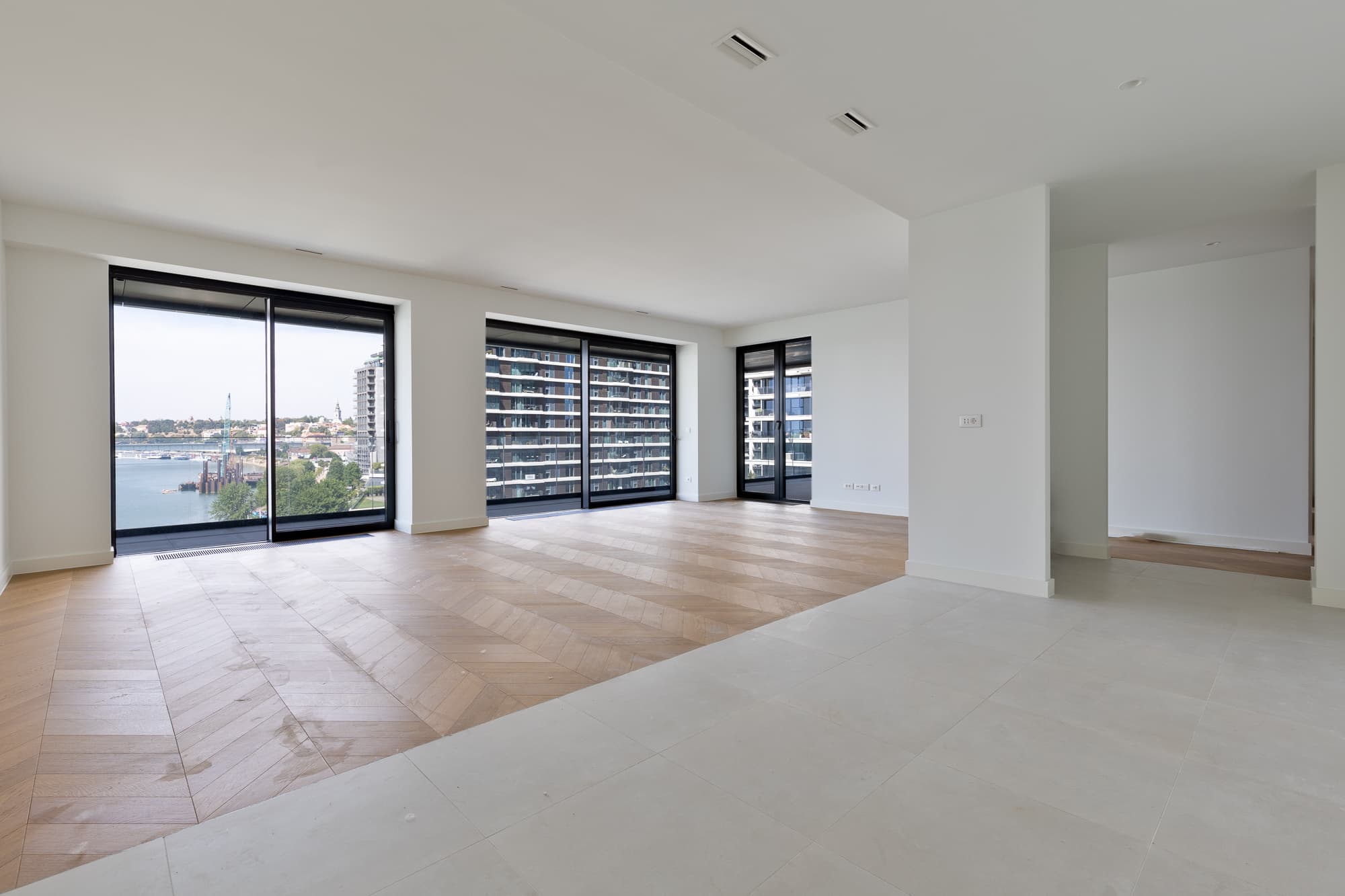 BW Riviera - 189,99 m² nenameštenog prostora u zgradi sa spa centrom